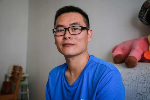 相互宝互助声音:青岛奶爸患罕见癌症,发病率仅百万分之一